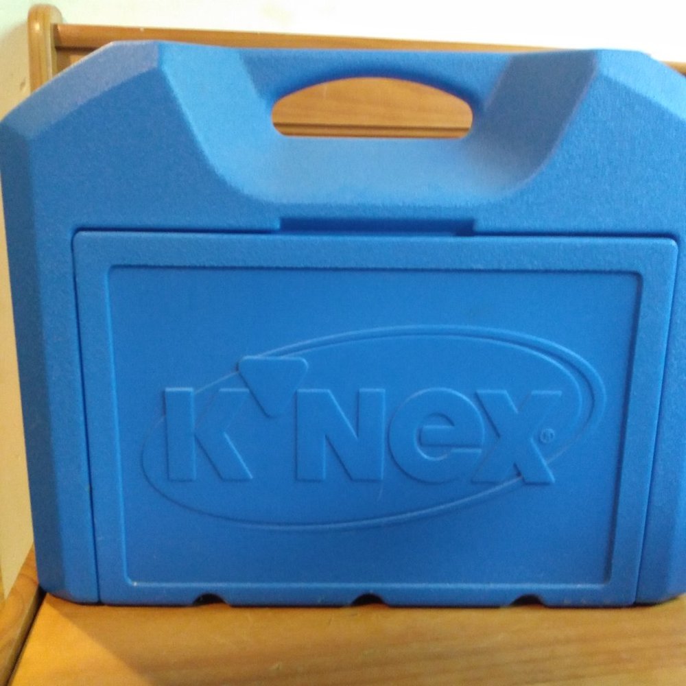 VNTG K'nex Storage Carrying Box Tote With K'nex pieces wheels etc.